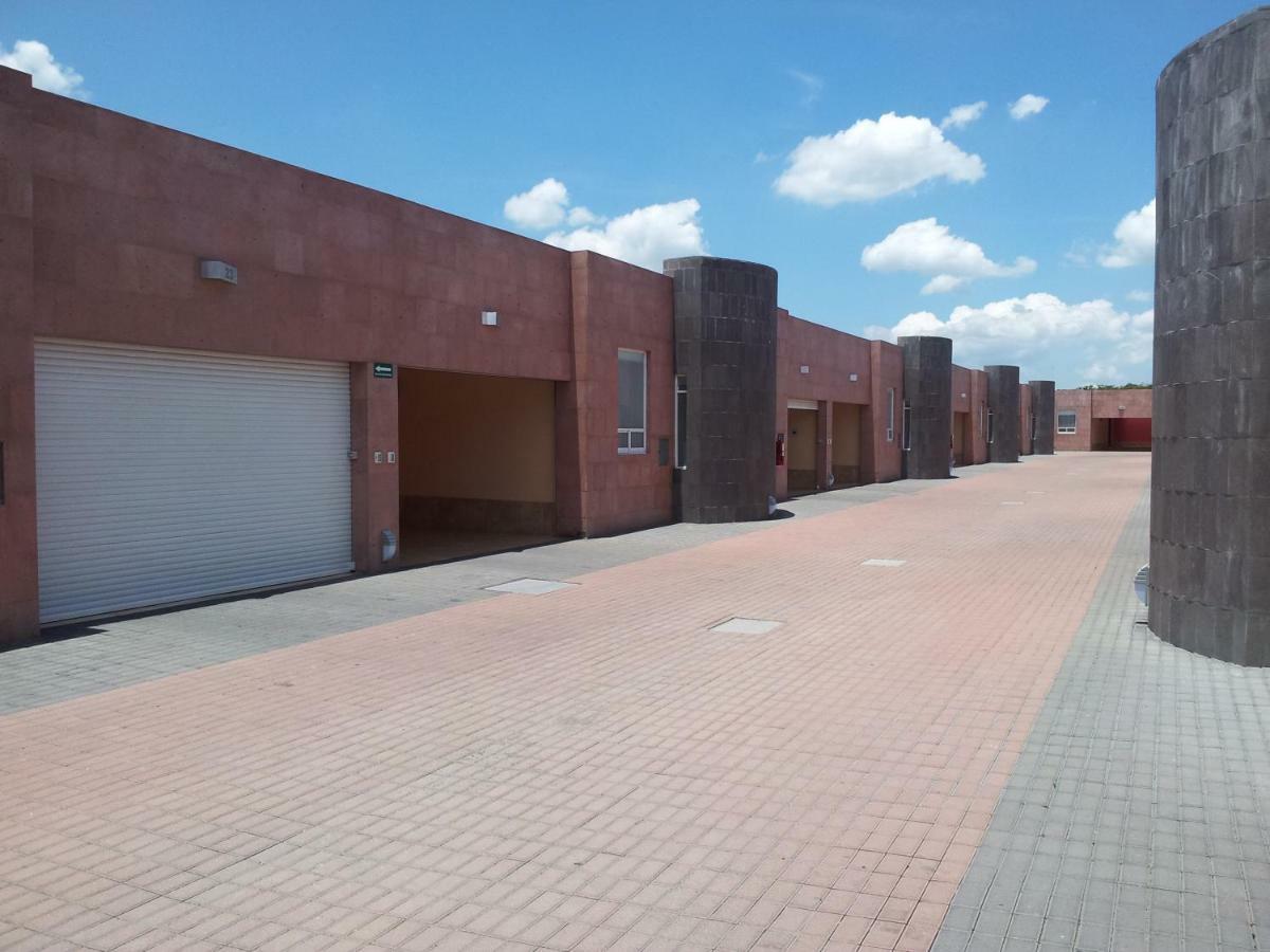 Motel Paraiso Suites Querétaro Eksteriør billede